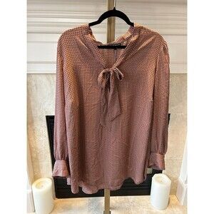 Adrianna Papell Plus Size 2X Pink geo print long sleeve, Tie NeckElegant Blouse.